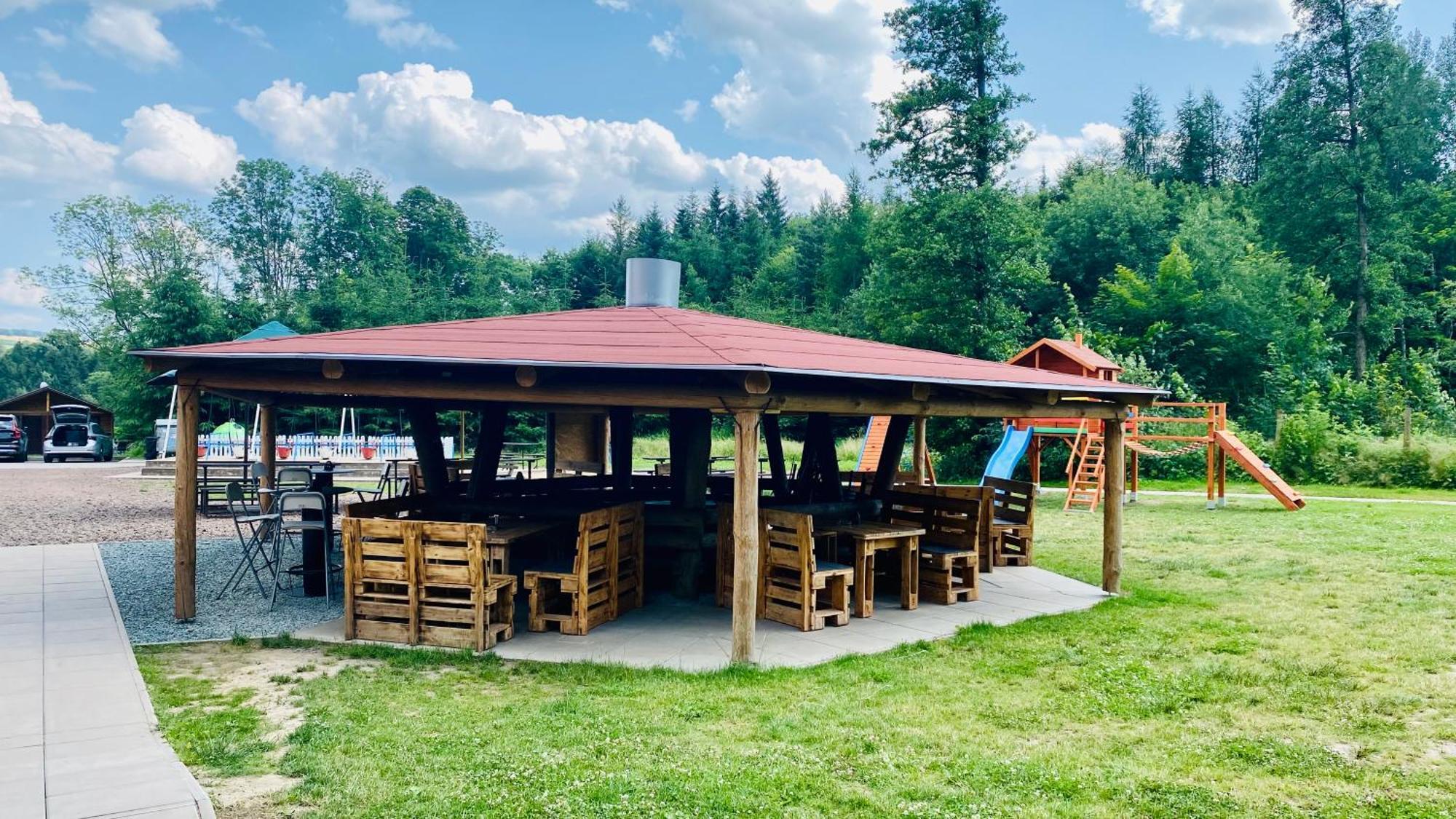 Chatovy Areal Zderina Police nad Metují Exterior foto